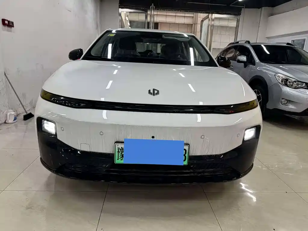 Leapmotor B01 2025 550