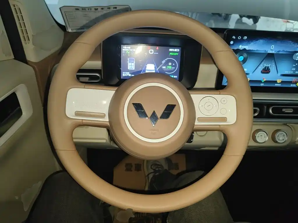 Wuling MINIEV — миниатюра 11