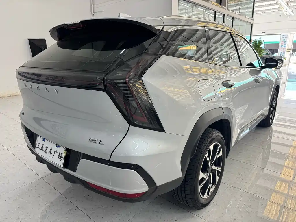 Geely Boyue L — миниатюра 9