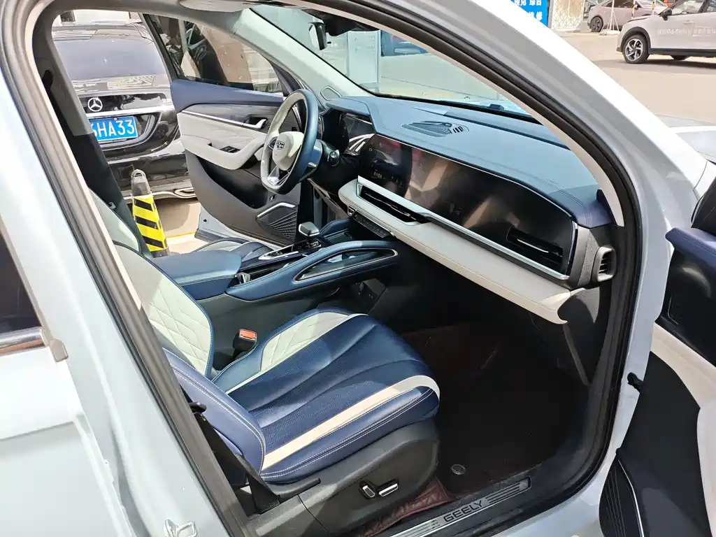 Geely Xingyue L — миниатюра 13