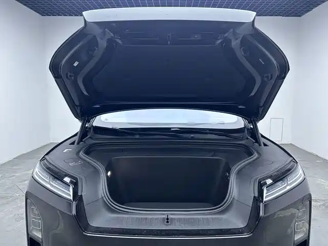 NIO ES8 — миниатюра 13