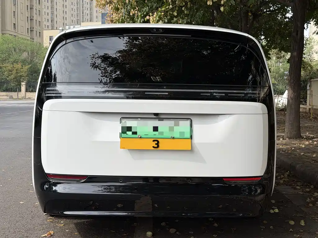 Li Auto Li MEGA — миниатюра 4