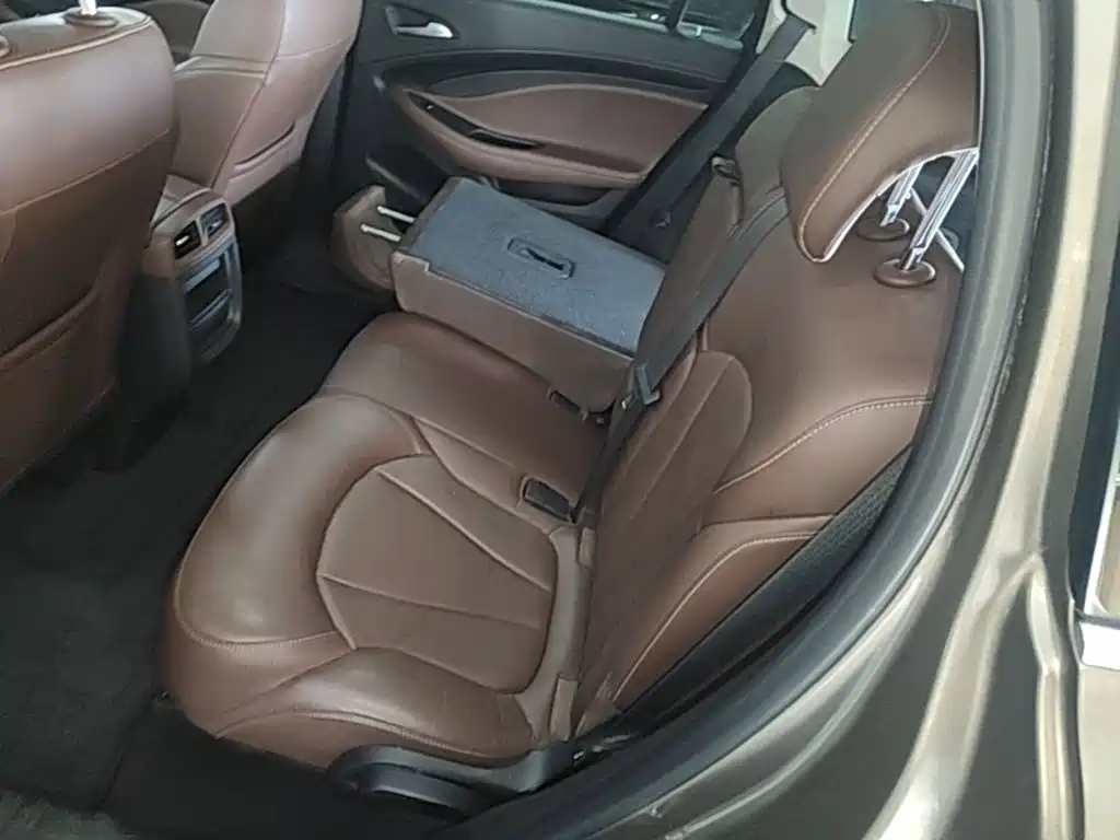 Buick Envision Plus — миниатюра 17