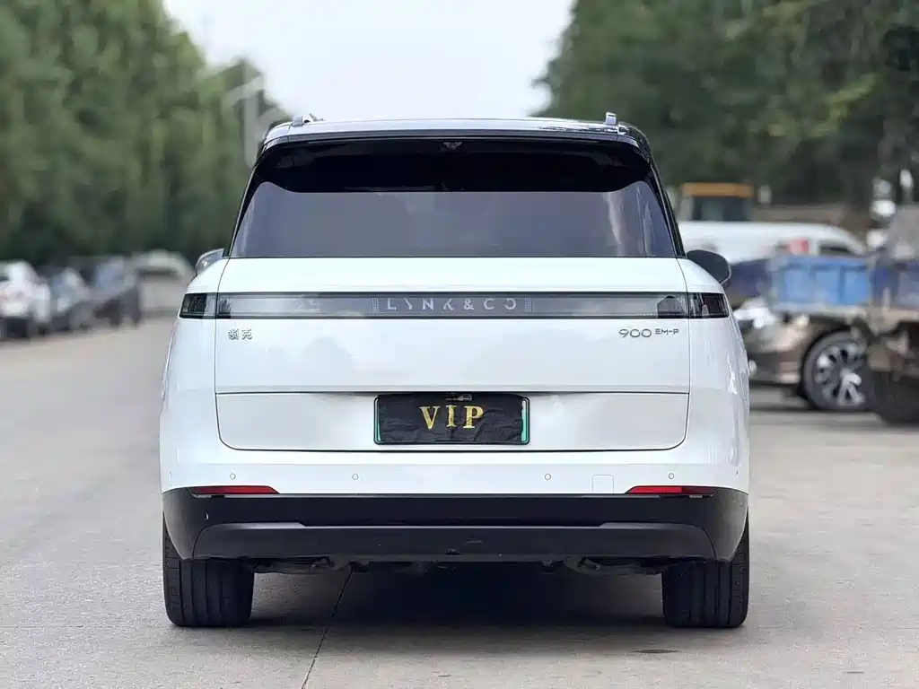 Lynk & Co 900 2025 2.0T Ultra 6 мест