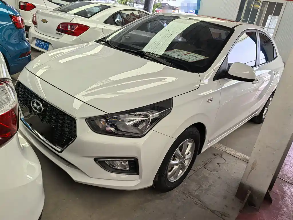 Hyundai Reina 2017 1.4L Manual Glow Color Sunroof Edition China V