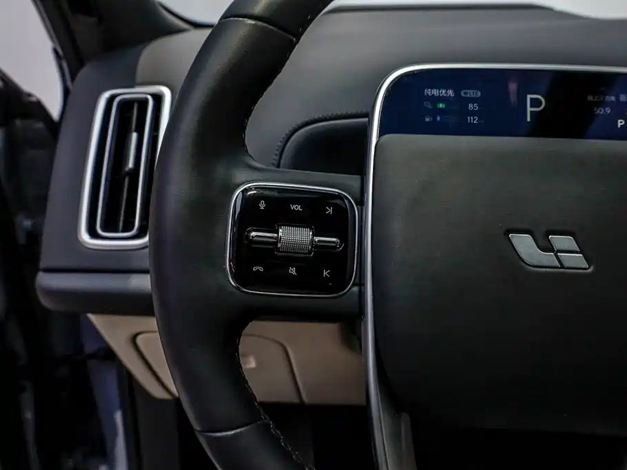 Li Auto Li L8 — миниатюра 29
