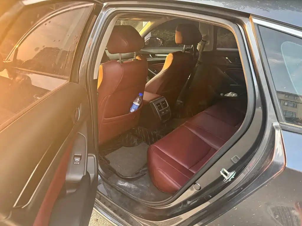 Honda Accord — миниатюра 5
