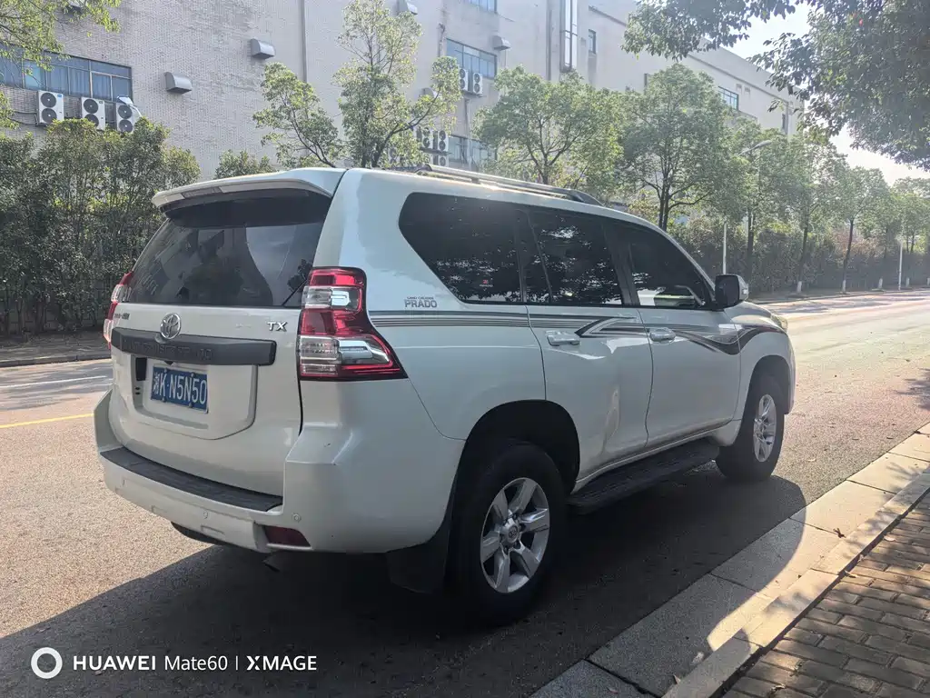 Toyota Prado — миниатюра 3