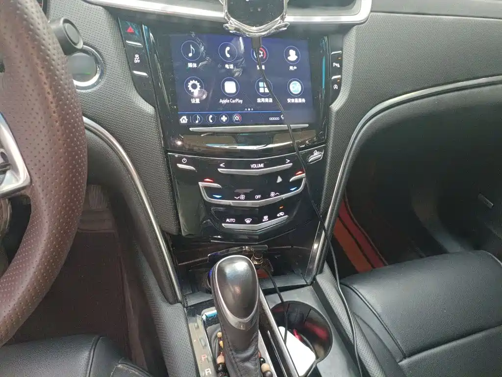 Cadillac XTS — миниатюра 6