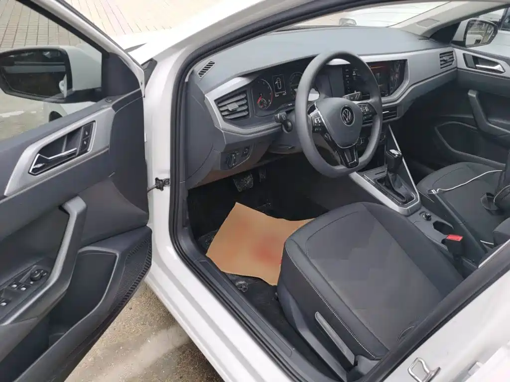 Volkswagen Polo — миниатюра 12