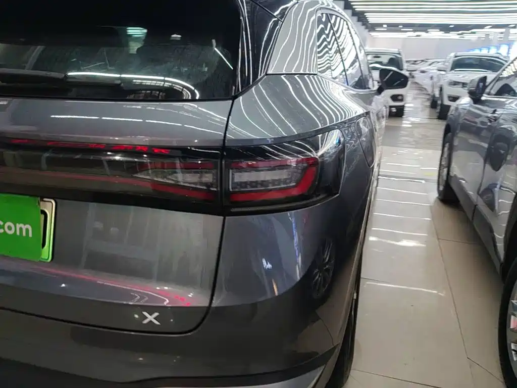 Volkswagen ID.4 X — миниатюра 8