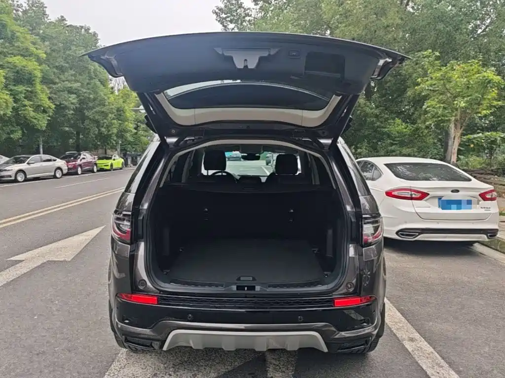Land Rover Discovery Sport — миниатюра 19