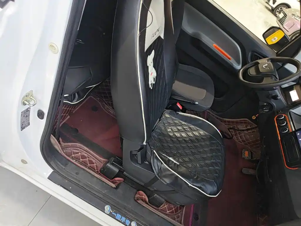 Wuling MINIEV — миниатюра 25