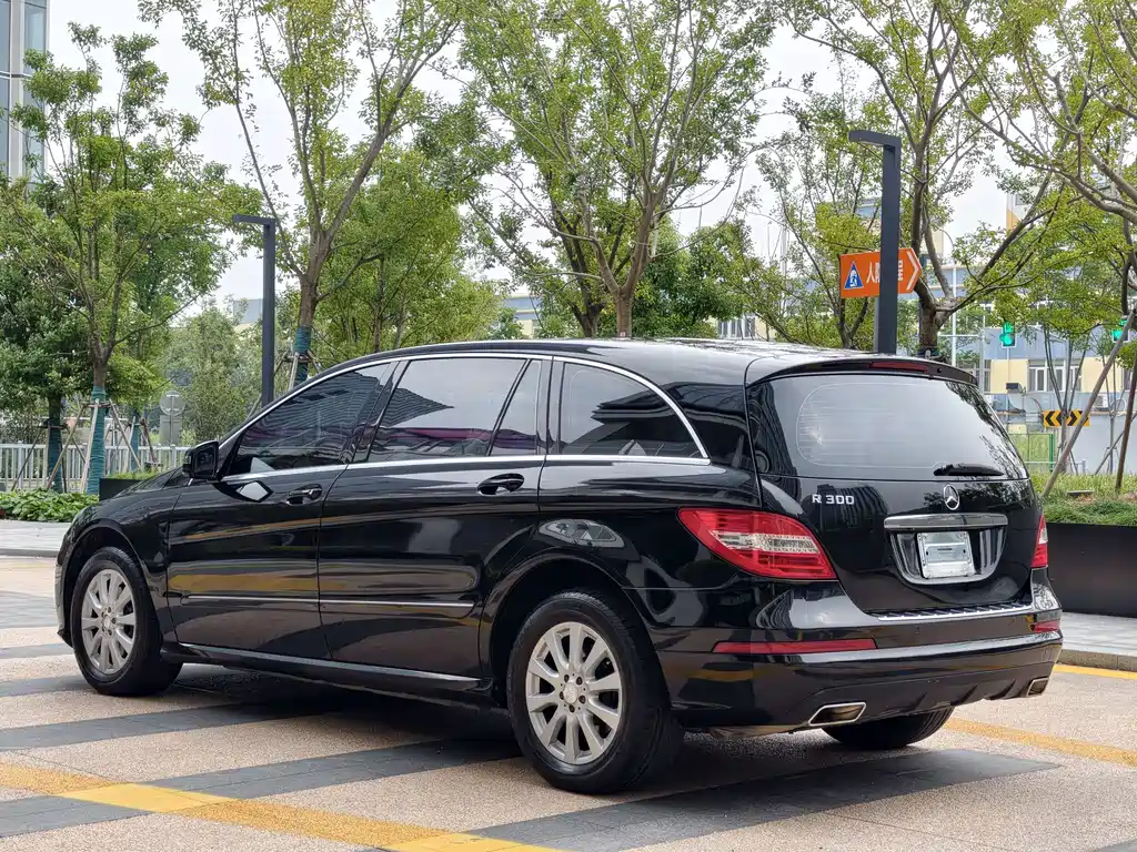 Mercedes-Benz R-Class — миниатюра 6