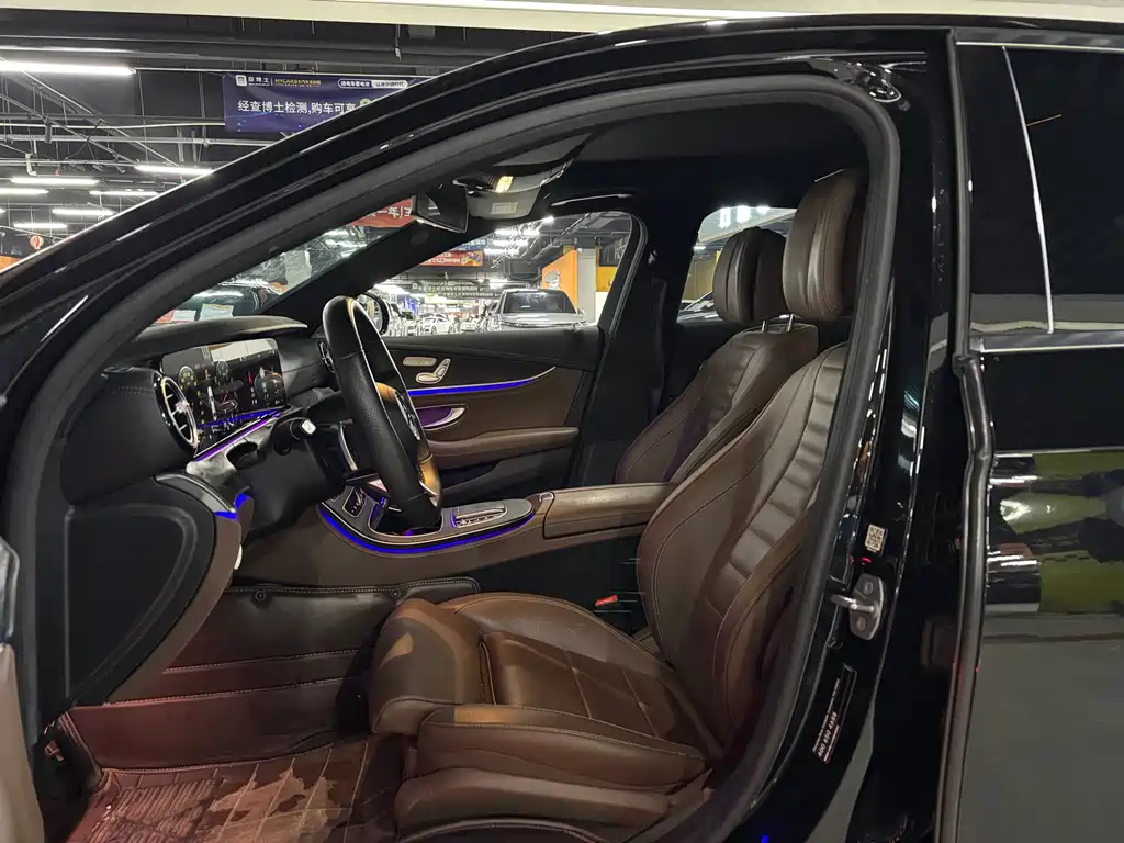 Mercedes-Benz E-Class — миниатюра 4