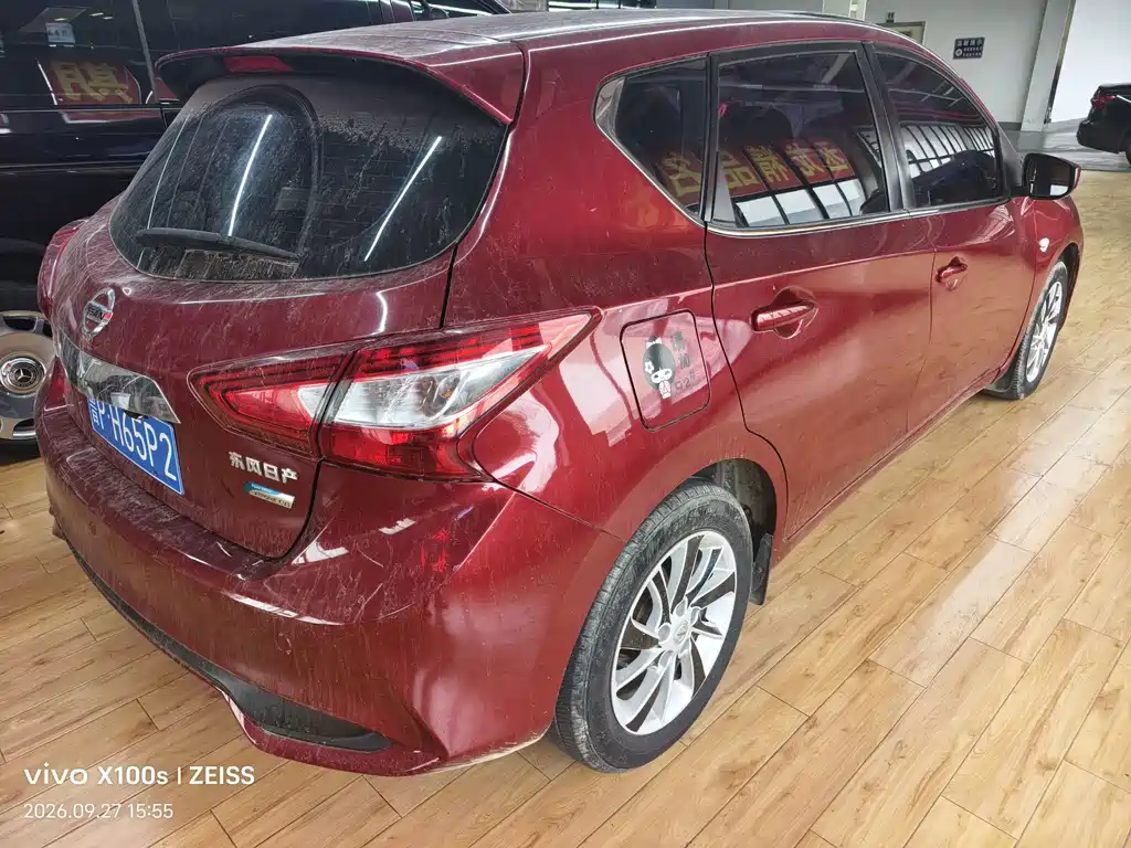 Nissan Tiida — миниатюра 6