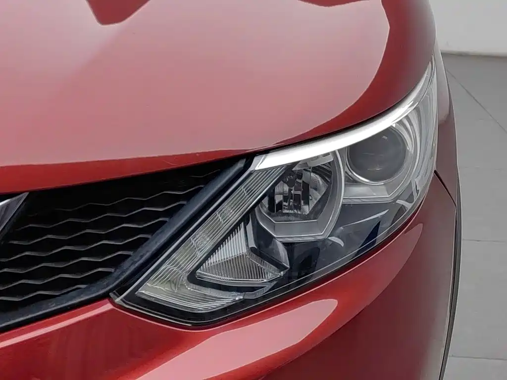 Nissan Qashqai — миниатюра 7