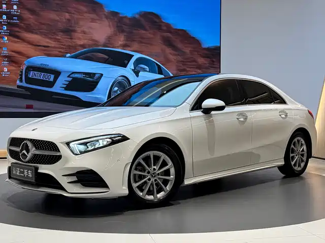 MERCEDES-BENZ A CLASS 2022