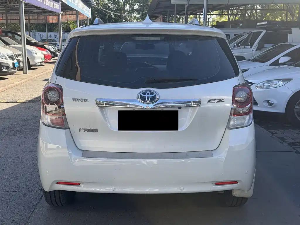 Toyota Verso — миниатюра 4