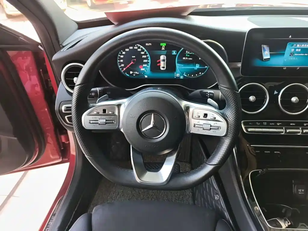 Mercedes-Benz C-Class — миниатюра 11