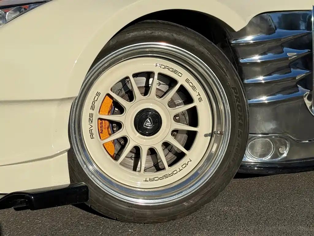 Nissan GT-R — миниатюра 15