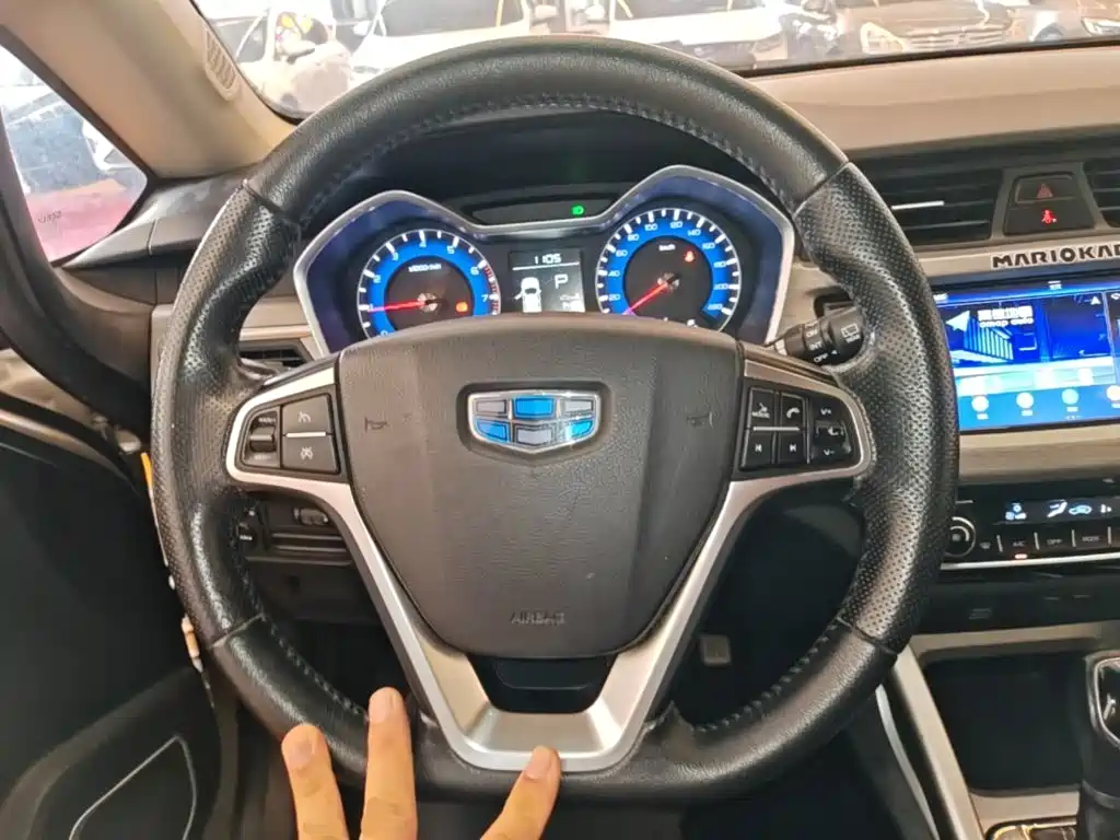 Geely Vision X3 — миниатюра 11