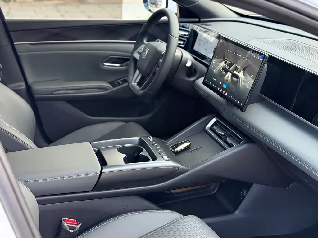 BYD Qin L — миниатюра 16
