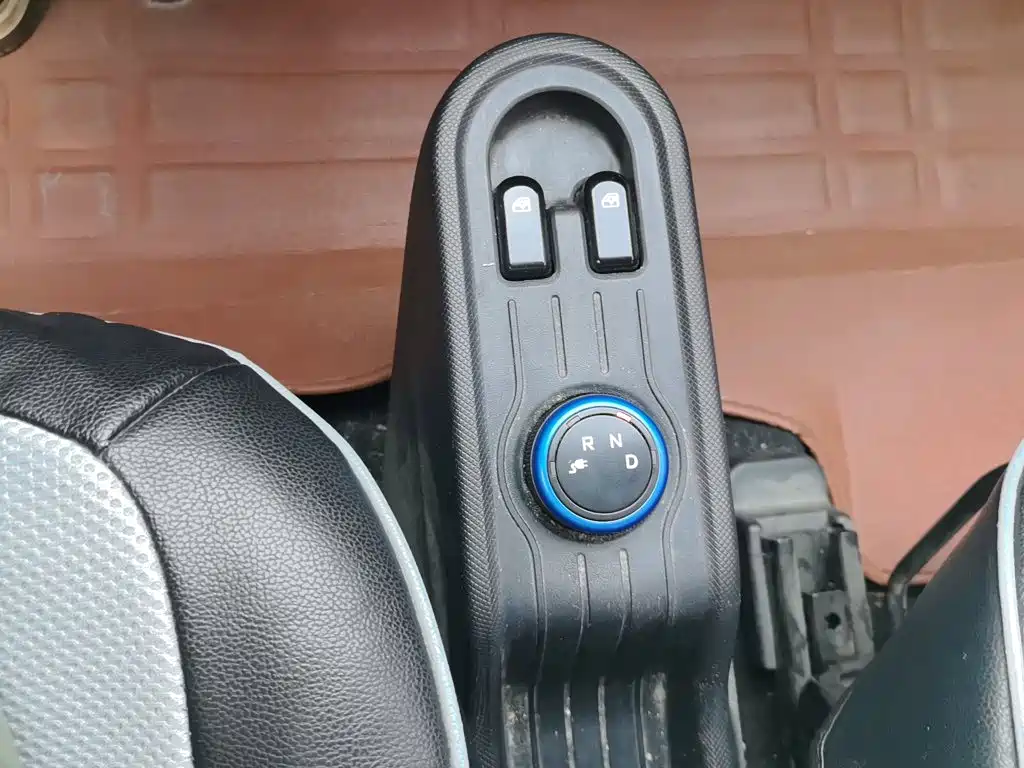 Wuling MINIEV — миниатюра 15