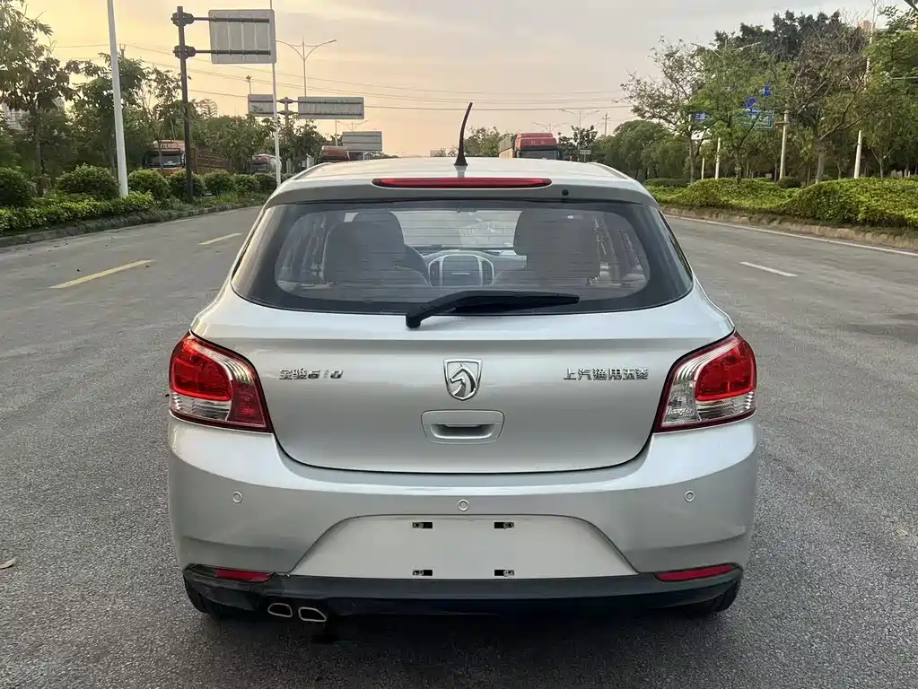 Baojun 610 2014 1.5L MT Comfort