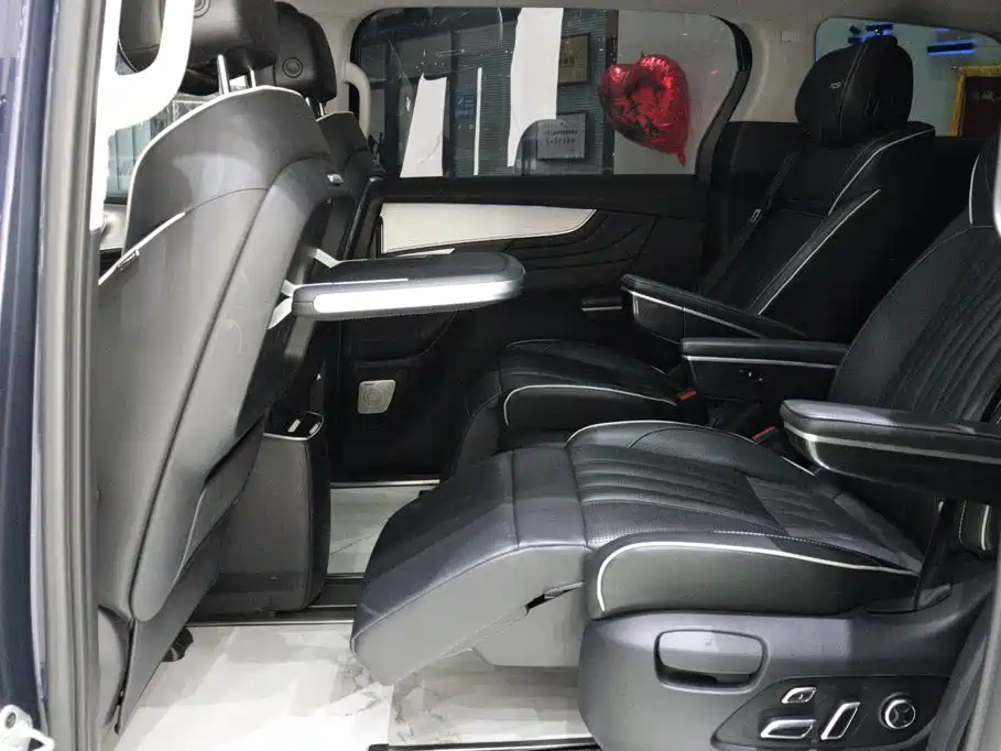 Roewe iMAX8 — миниатюра 22