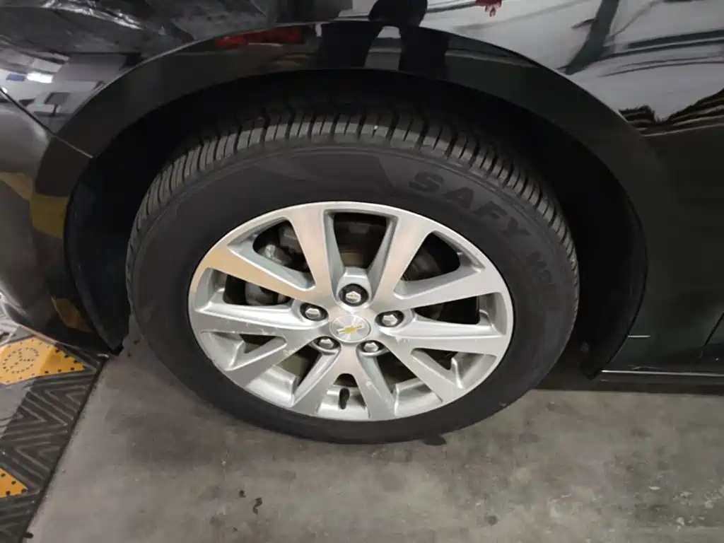 Chevrolet Malibu — миниатюра 23