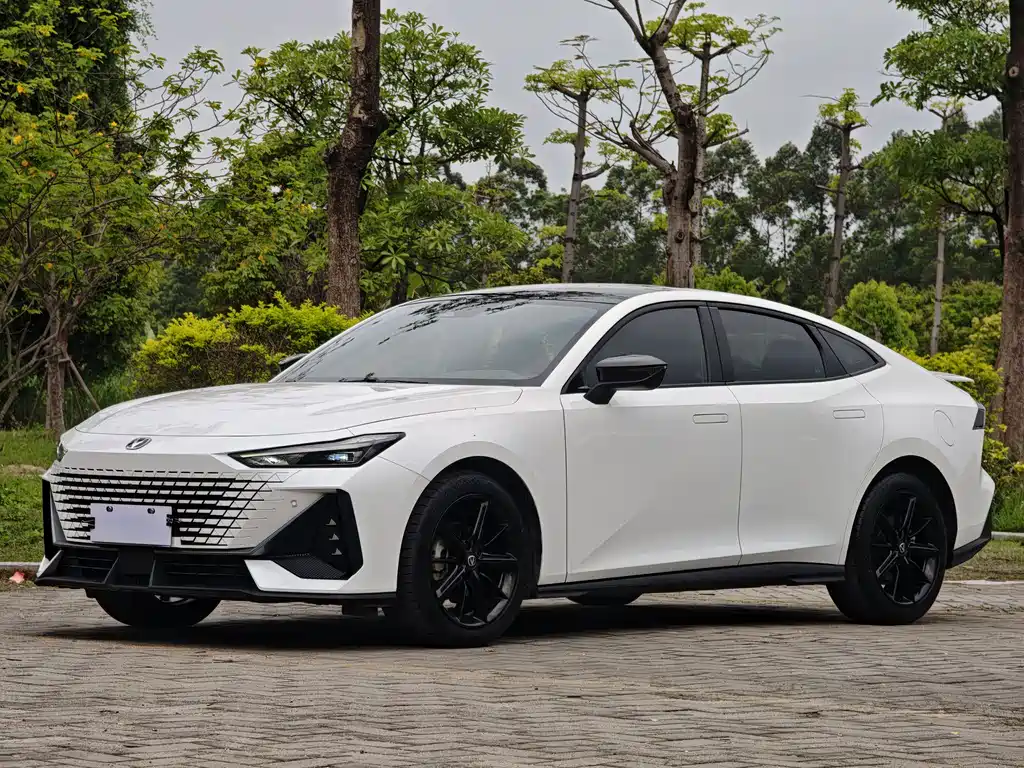 Changan UNI-V 2023