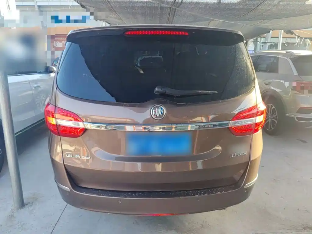 Buick GL8 — миниатюра 6