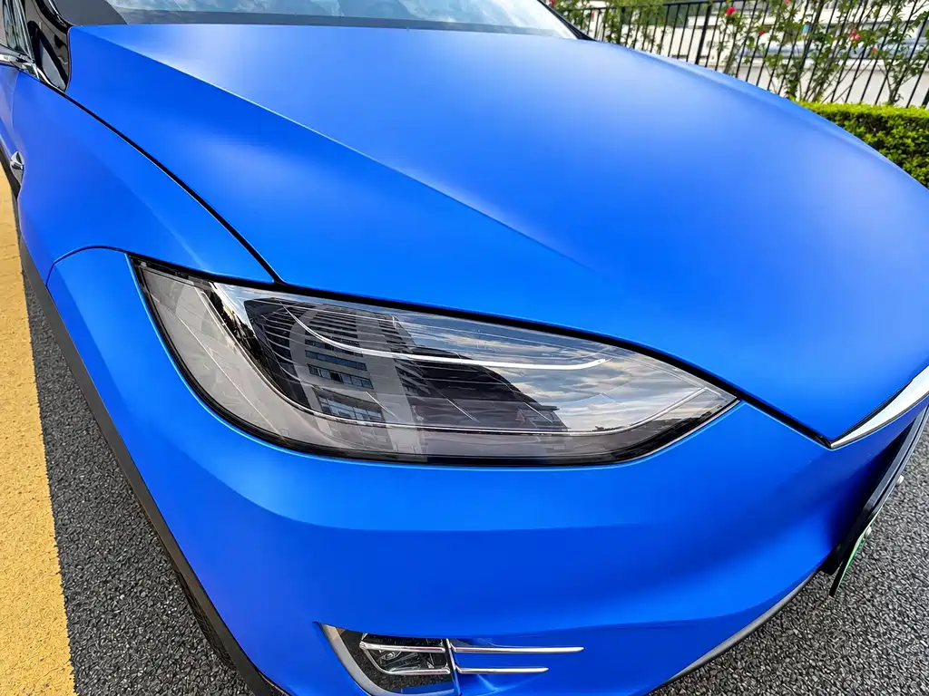 Tesla Model X — миниатюра 16