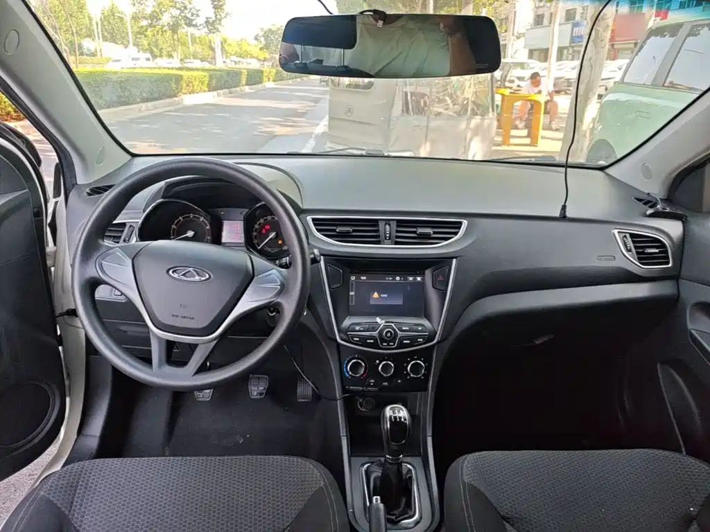 Chery Arrizo 3 — миниатюра 10