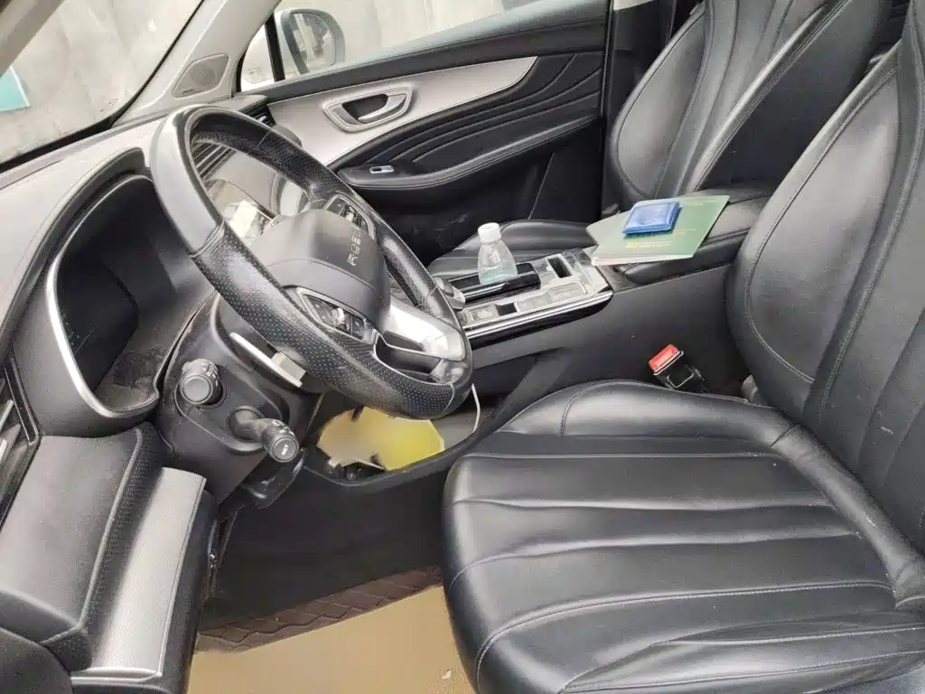 Roewe RX5 MAX — миниатюра 8