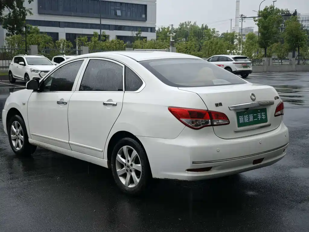 Dongfeng E11K — миниатюра 3