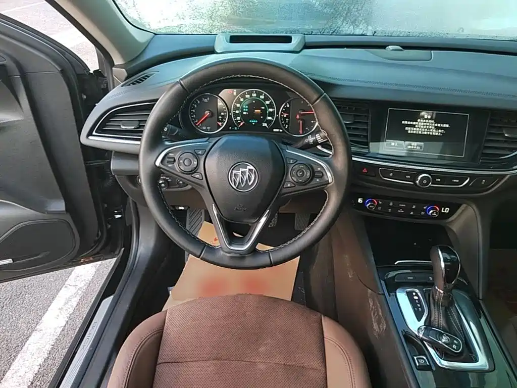 Buick Regal — миниатюра 11