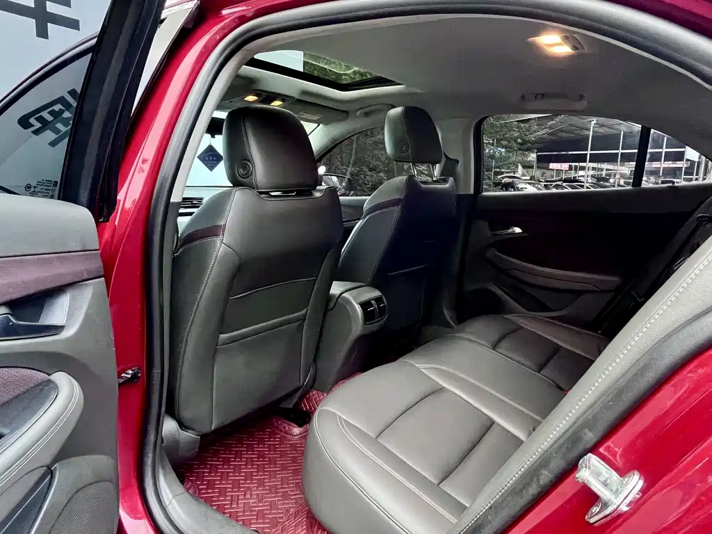 Chevrolet Malibu — миниатюра 8