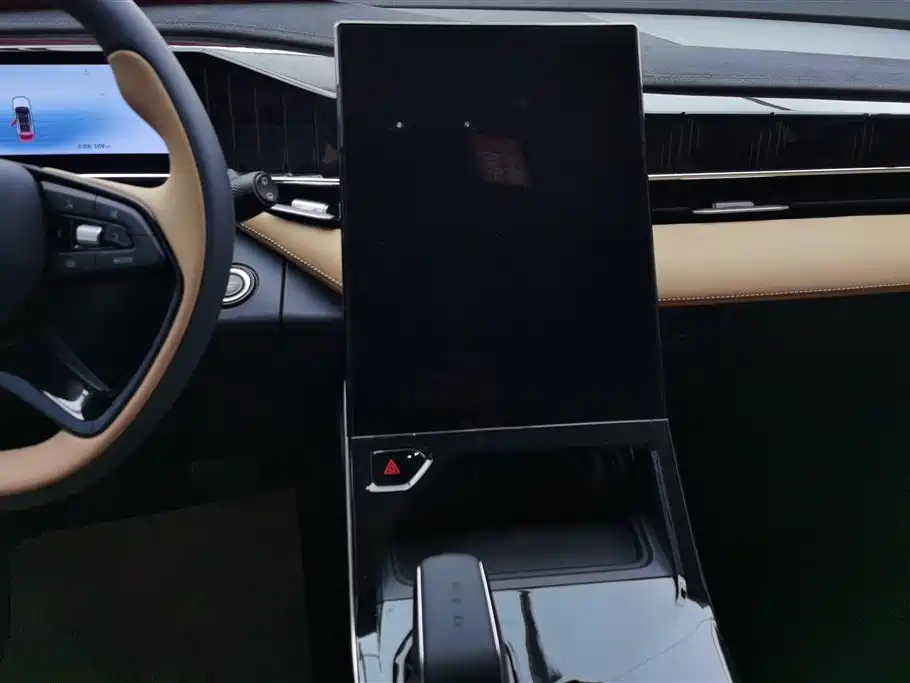 GEELY AUTOMOBILE BOYUE L