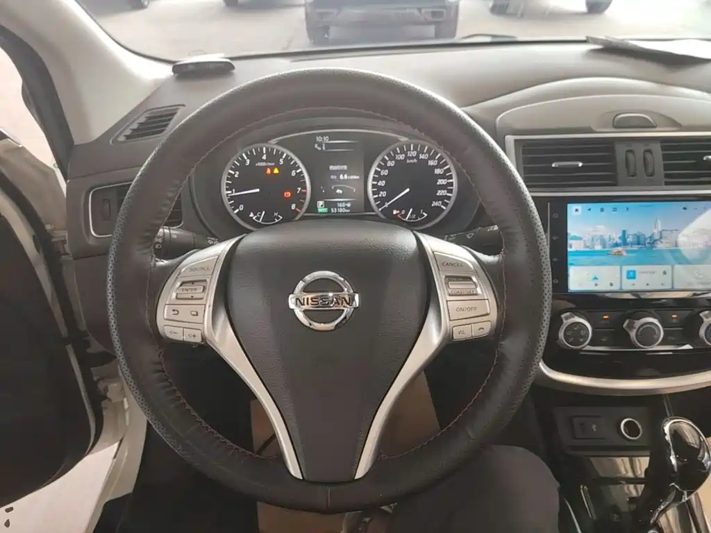 Nissan Tiida — миниатюра 11