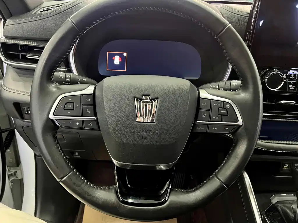 Toyota Crown Kluger — миниатюра 13
