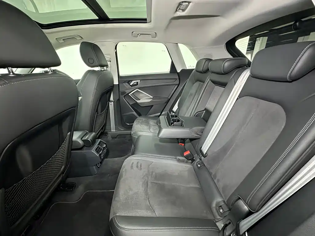 Audi Q3 — миниатюра 12