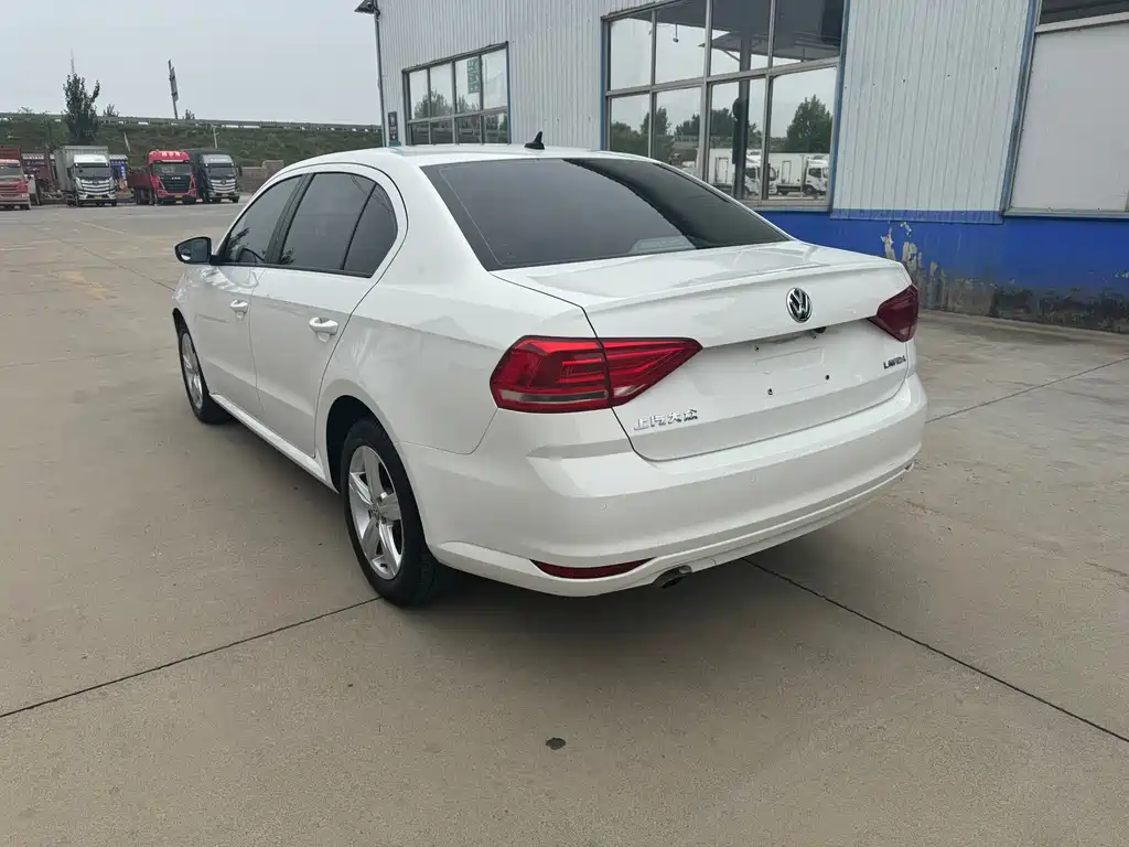 Volkswagen Lavida — миниатюра 8