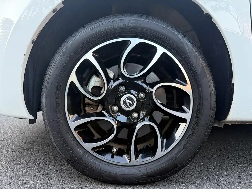 Changan Benben E-Star — миниатюра 16