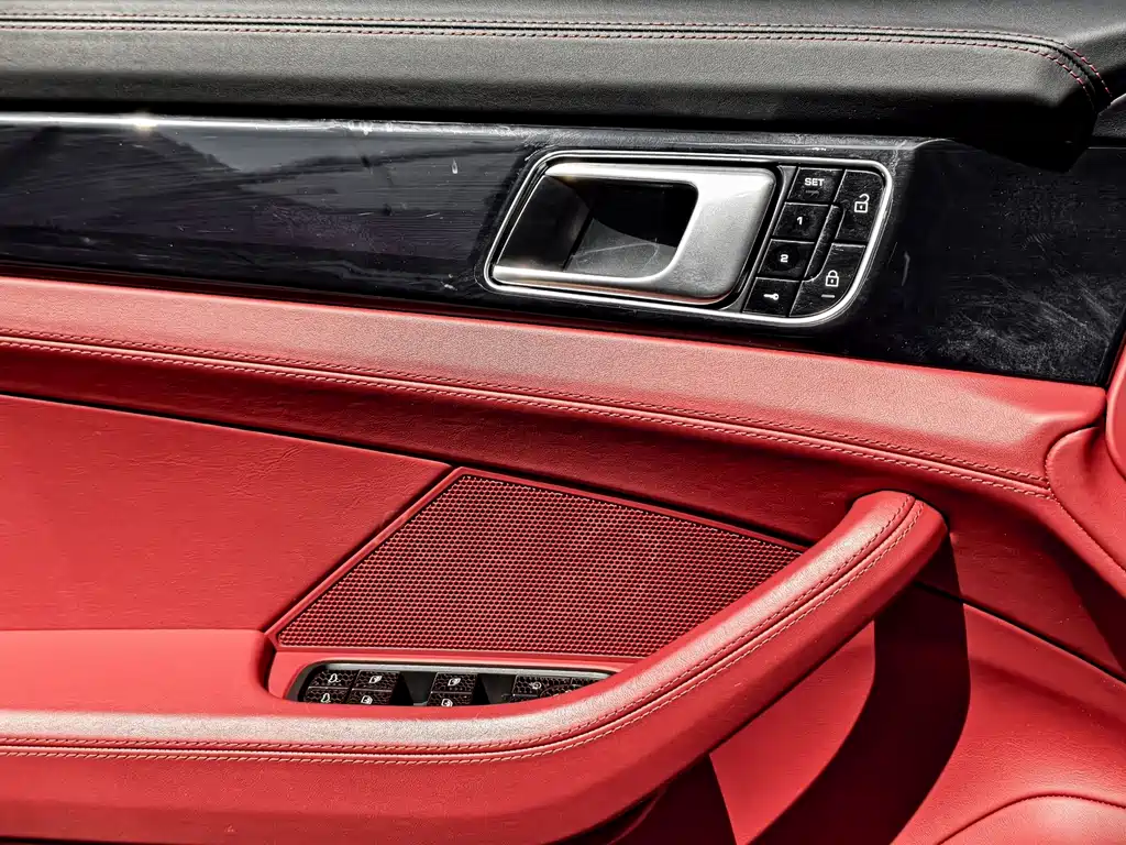 Porsche Panamera — миниатюра 18