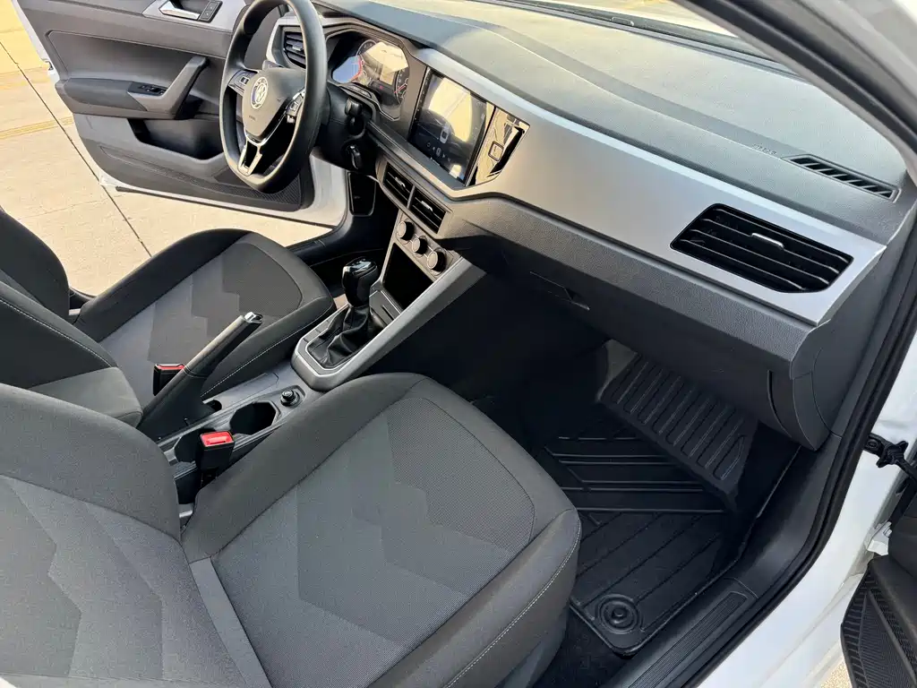 Volkswagen Polo — миниатюра 5
