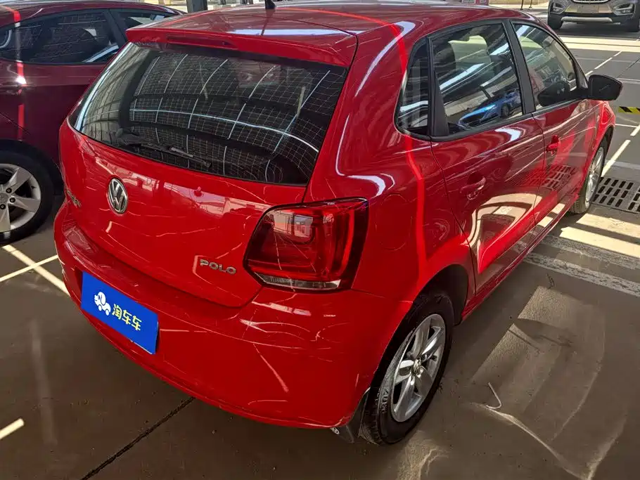 Volkswagen Polo 2011 1.4L MT