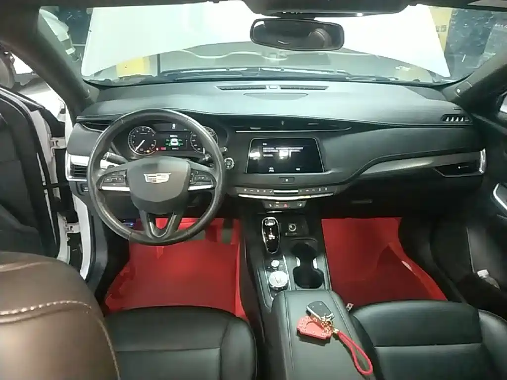 Cadillac XT4 — миниатюра 10