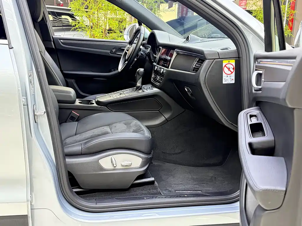 Porsche Macan — миниатюра 17